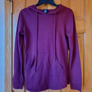 Maroon sweatshirt